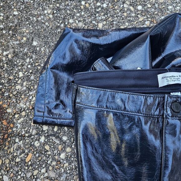 Abercrombie 24L 90s Straight Ultra High Rise Curve Love Vegan Leather Pants Blue - Picture 15 of 15